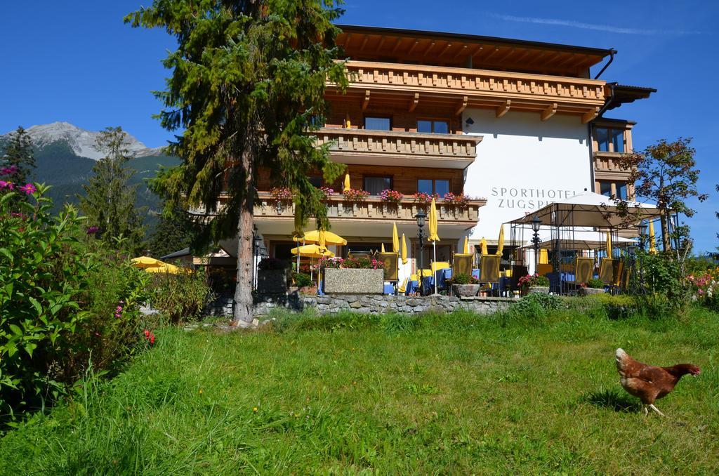 Sporthotel Zugspitze Lermoos Eksteriør bilde