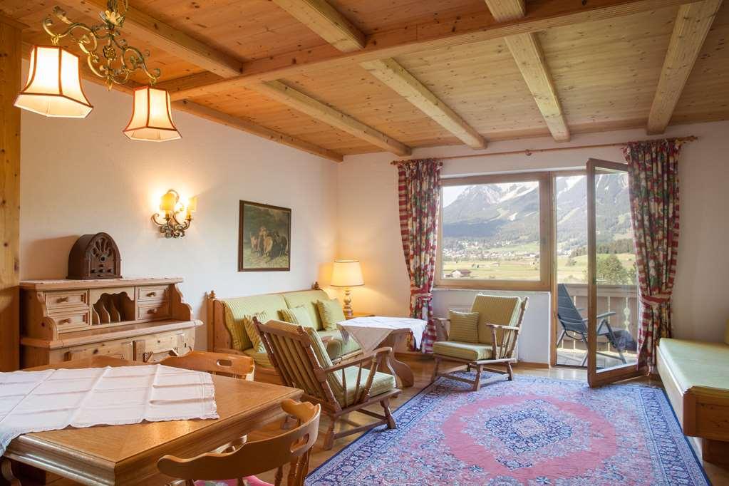 Sporthotel Zugspitze Lermoos Rom bilde