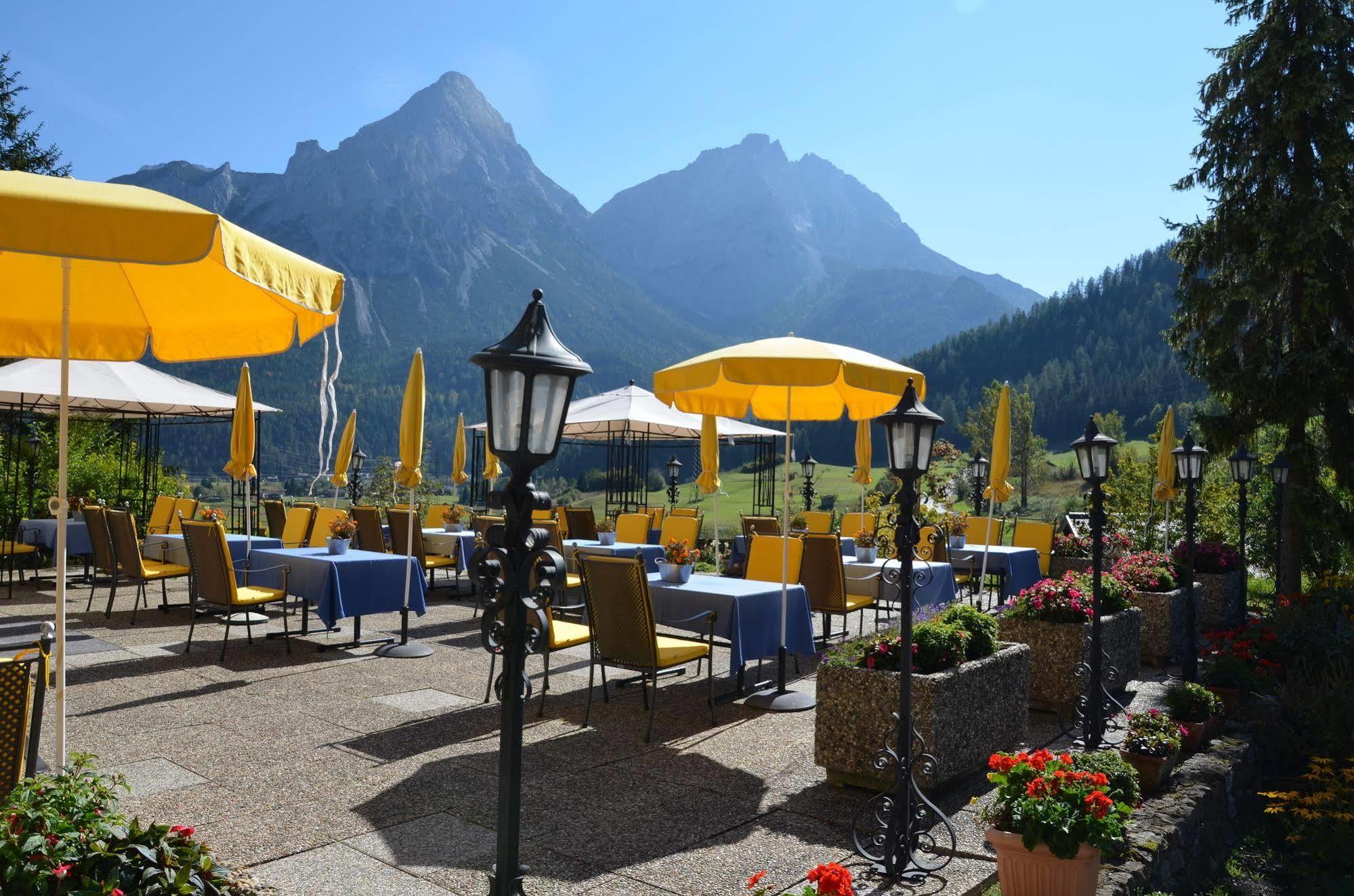 Sporthotel Zugspitze Lermoos Eksteriør bilde